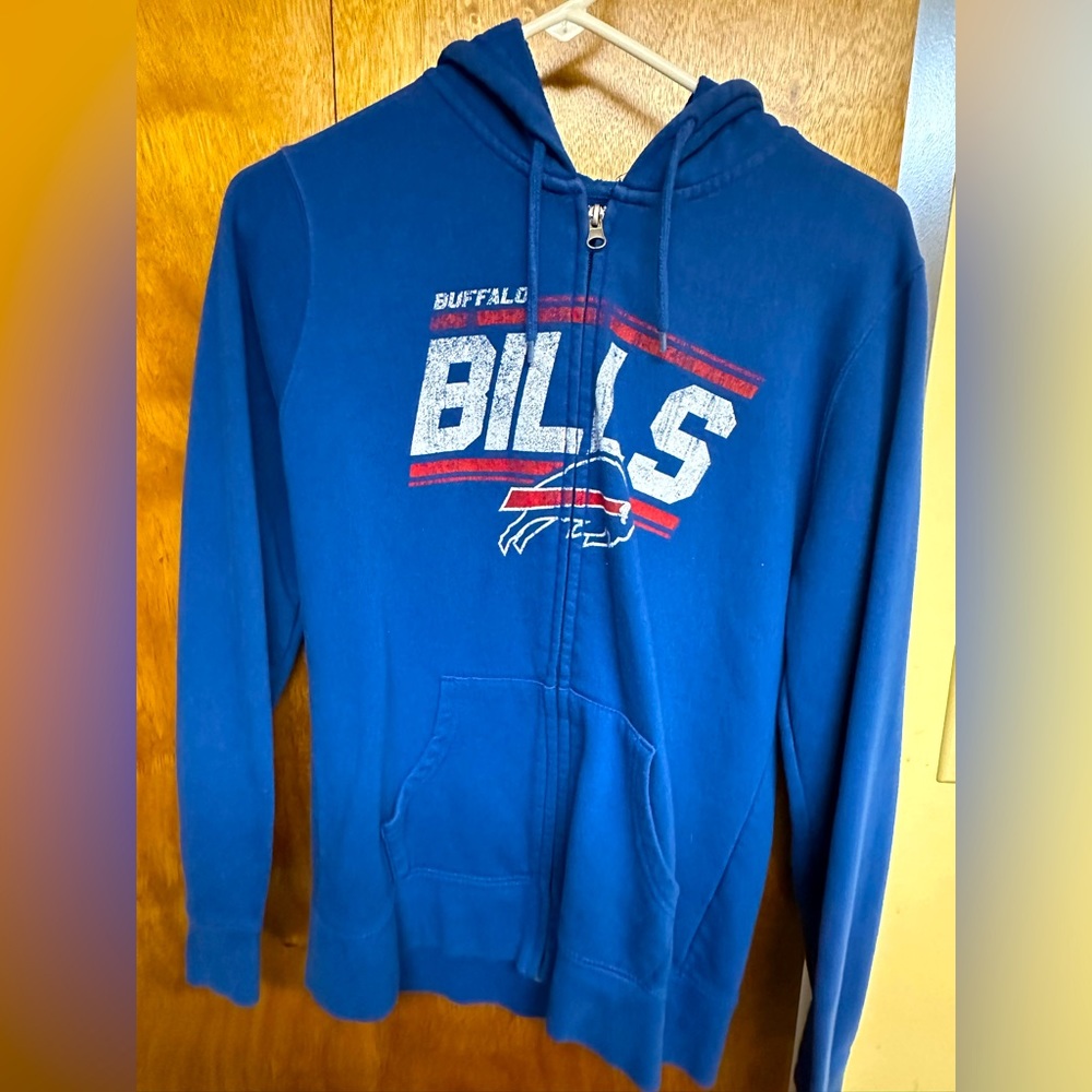 NFL Buffalo Bills women’s medium zip up hoodie ❤️🤍💙
